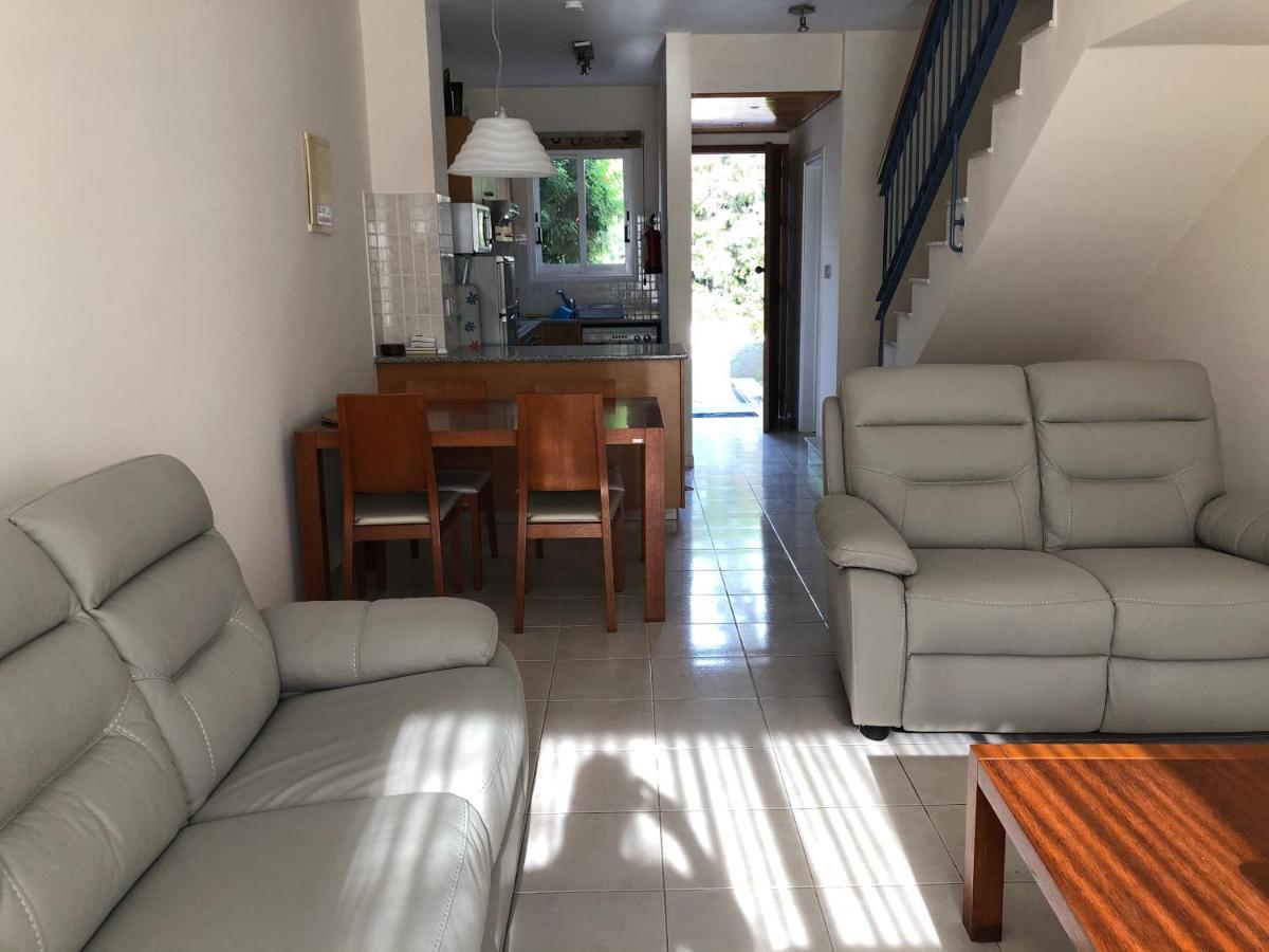 Villa Exceptional Townhouse à Paphos Extérieur photo